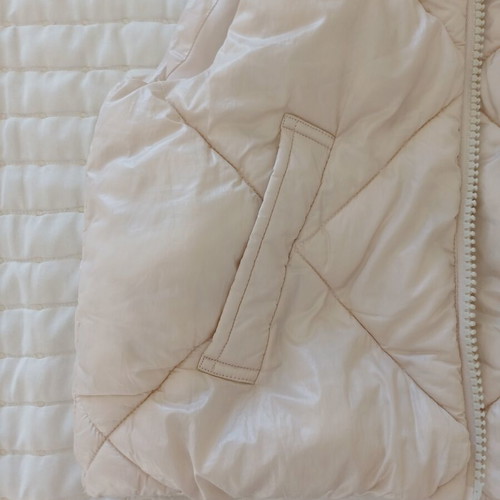 Zara sleeveless jacket for 6 years old, like new, beige, size 116 cm