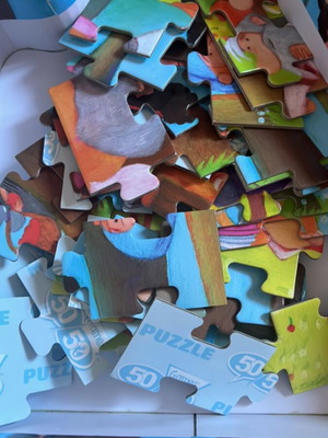 Snow White puzzle 36 pieces, like new