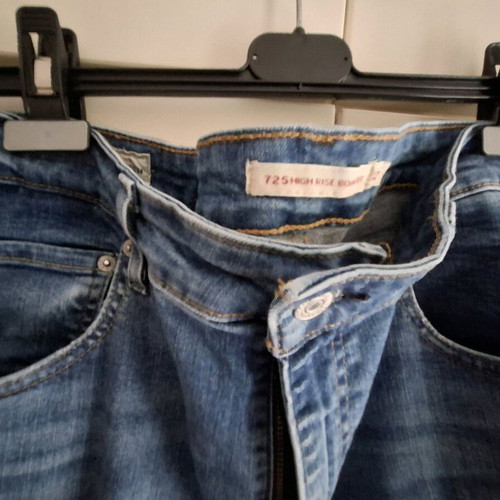 Levis blue bootcut straight jeans like new, size XL