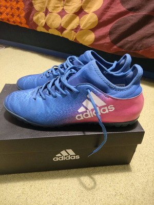 Adidas football shoes like new, blue size 45.5