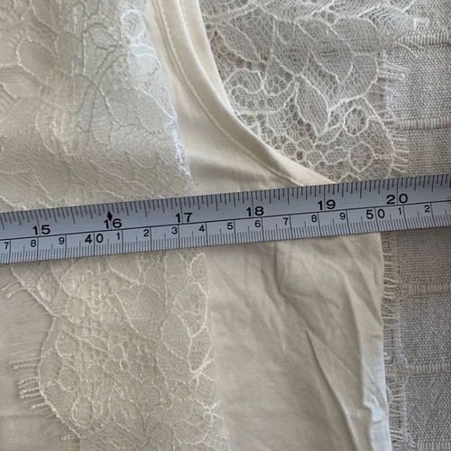 Koralline blouse white M/L like new