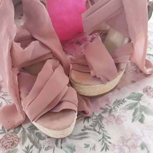 Tsakiris Mallas platform sandals like new, beige and pink, size 37