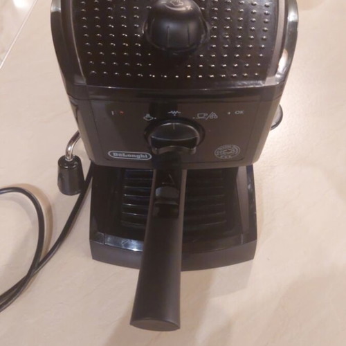 Delonghi coffee machine model EC151-B like new