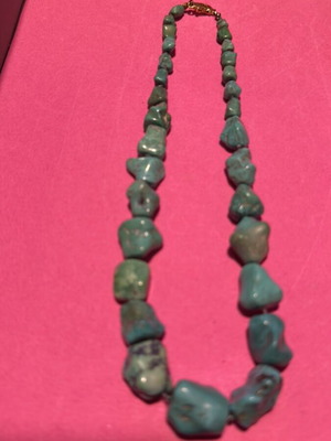 Turquoise Necklace 45 cm with 14k Gold Safety Clasp like new
