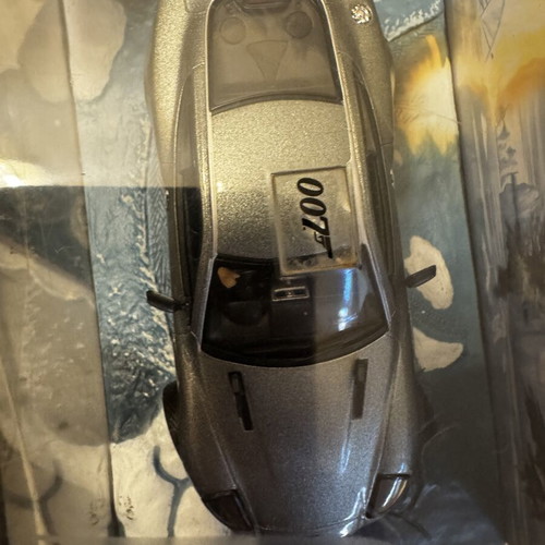 Aston Martin Die Another Day V12 Vanquish model car like new