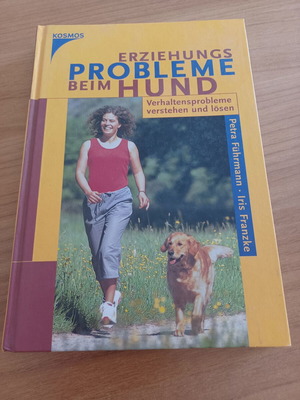 Dog Training Book in German like new
