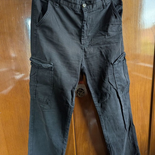 Cargo pants Stradivarius black size large used