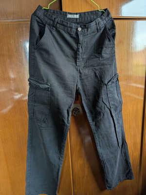 Cargo παντελόνι Stradivarius μαύρο μέγεθος large μεταχειρισμένο