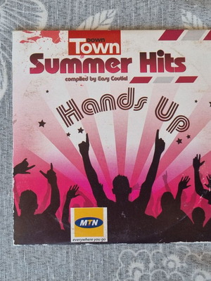 Down Town Summer Hits Hands Up CD like new, electronic