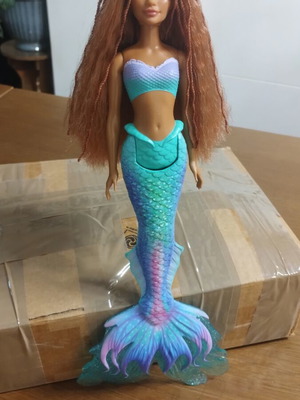 Ariel Mermaid Doll like new
