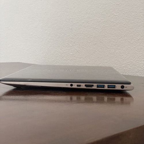 Asus Zenbook UX32A i5-3317U used with backlit keyboard and leather case