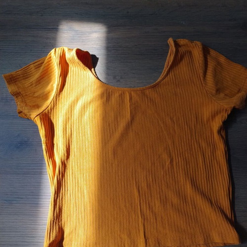 Top Bandila like new, size S