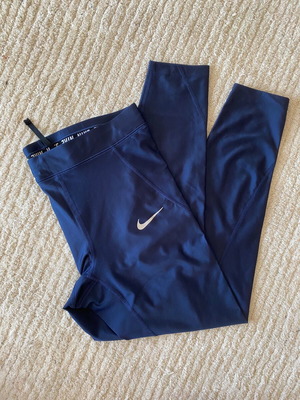 Nike Pro κολάν μέγεθος Medium σαν καινούργιο, μπλε με τσέπες