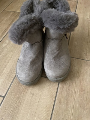 Winter ankle boots used, grey