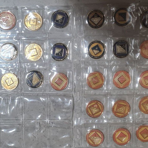 Narcotics Anonymous recovery medals enamel, set of 33 from the 90s
