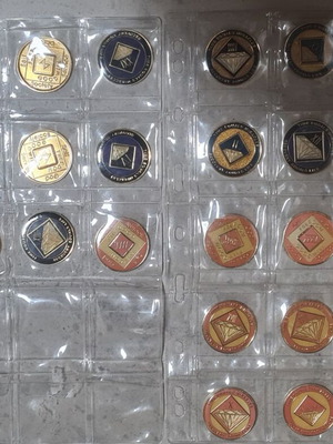 Narcotics Anonymous recovery medals enamel, set of 33 from the 90s