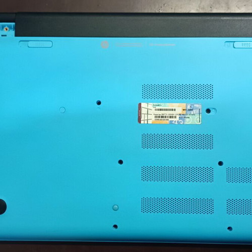 HP Pavilion 15.6" Turquoise Summer Edition laptop σαν καινούργιο, AMD A4, SSD, 8GB RAM