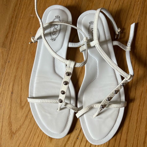 Tod’s woman’s flat sandals like new white size 39 with bag and box