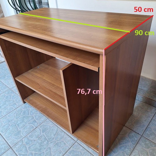 Small wooden computer desk like new, compact with shelves