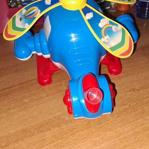 Children's helicopter used with missing part