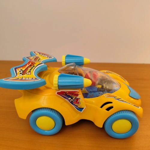 Toy car set used, school bus and racing car