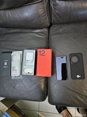 OnePlus 12 256GB 12GB Like New EU Global Snapdragon 8 Gen 3