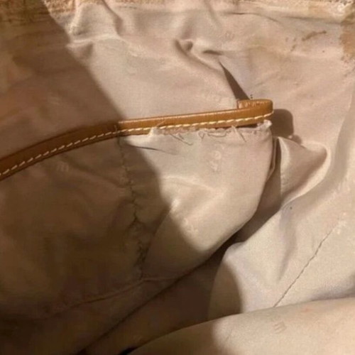 Kem NY beige leather bag used with wear and tear