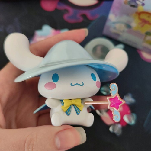 Sanrio Cinnamoroll mage figure brand new with box and card