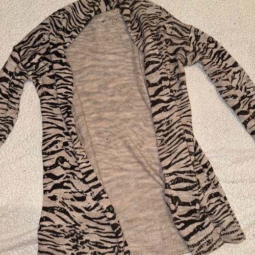 Animal print cardigan like new, size S