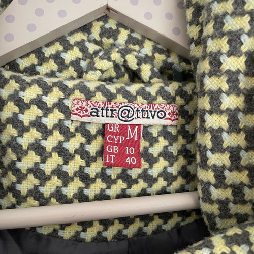 Attrattivo coat like new, wide fit, size M