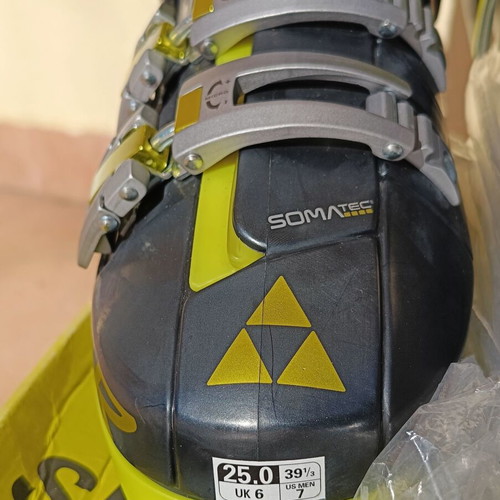 Fischer F9000 SOMA TEC racing ski boots new size 39 1/3