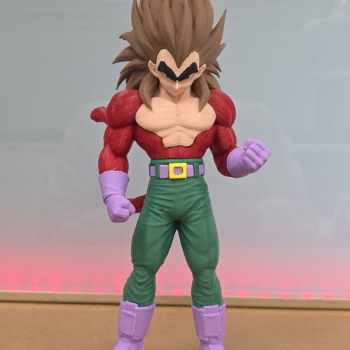 Super Saiyan 4 Vegeta figure like new, height 23 cm
