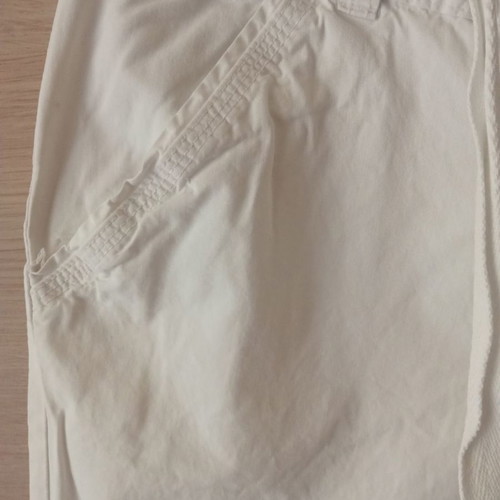 White Zara pants used, medium size, ankle drawstring
