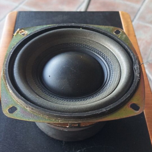 Speaker used, for small 10cm woofer bass