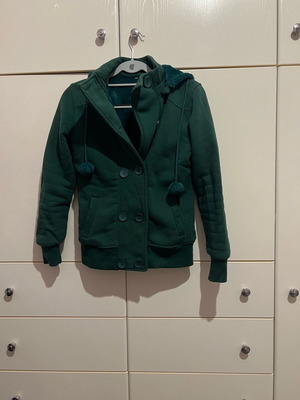 Women's jacket used cypress color with fur lining