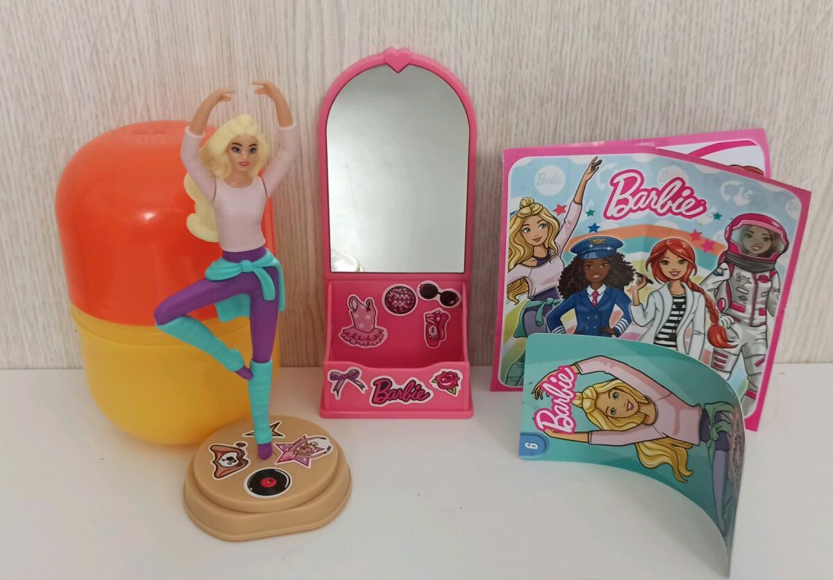 Kinder surprise maxi barbie deals