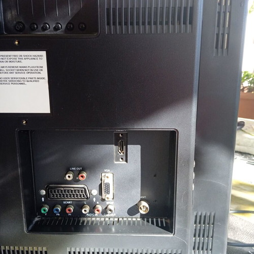 Telefunken TF22-200 TV used for parts with remote control