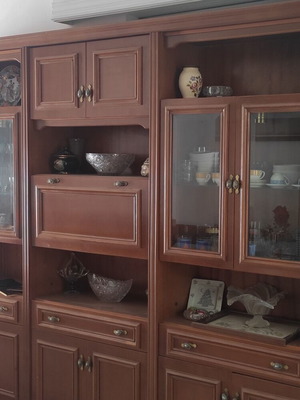 Vintage wooden display cabinet like new