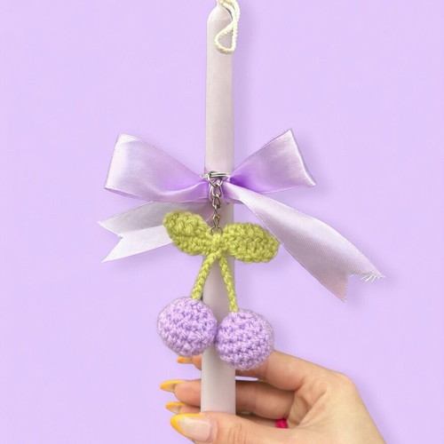 Handmade Easter candles with plant-based scented wax and amigurumi keychains