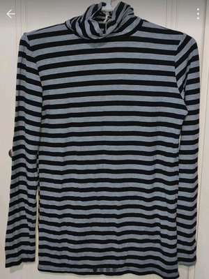 Striped turtleneck used, black and gray, size XS