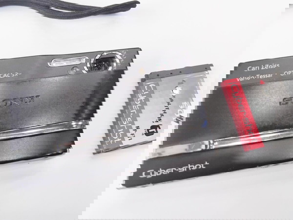 Sony super steady shot DSC T9 6 Megapixels & μπαταρία NP FT1