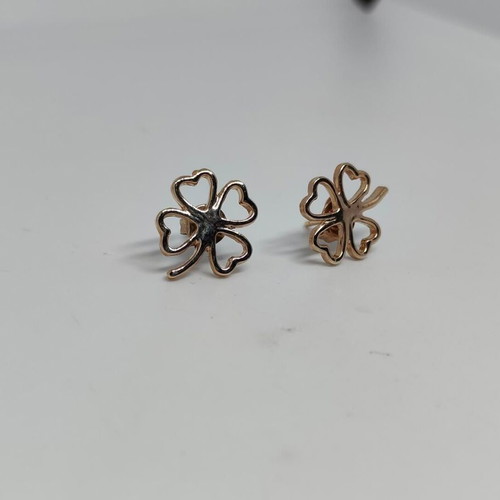 Four-Leaf Clover Earrings in Pink Gold Color like new