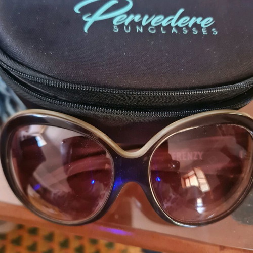 Γυαλιά ηλίου Vonzipper σαν καινούργια, ταρταρούγα μπεζ και καφέ