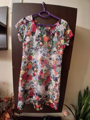 Dress size S,M like new, easy care