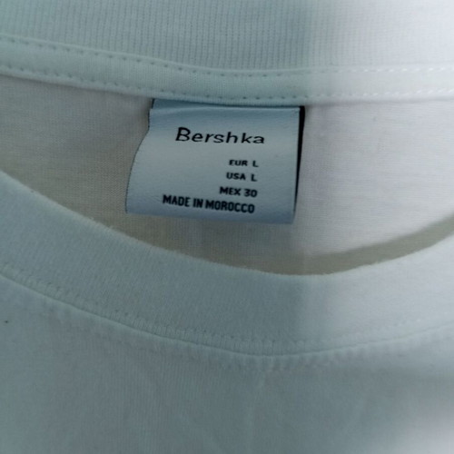 Blouse size L like new, white, cropped