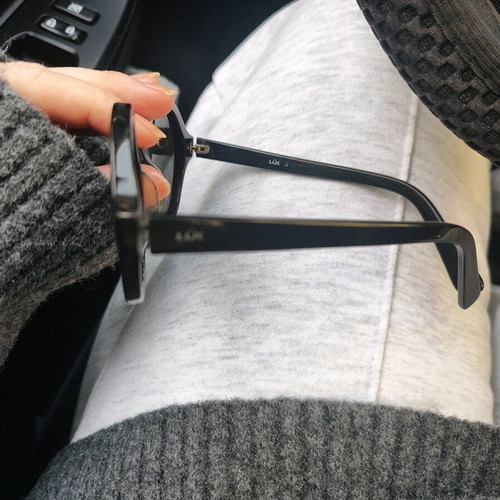 Mati Mati sunglasses like new, black, with carrying case
