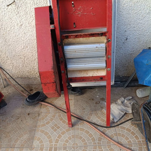 Mecnosud T1 electric grape crusher like new, 230V 0.55 kW