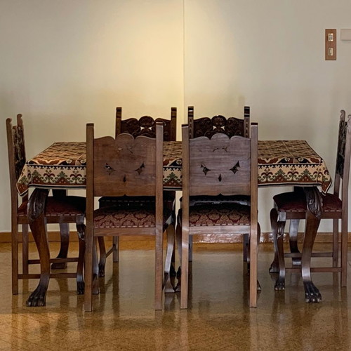 Τραπεζαρία κλασική χειροποίητη μεταχειρισμένη από δρυς με 6 καρέκλες και 2 πολυθρόνες