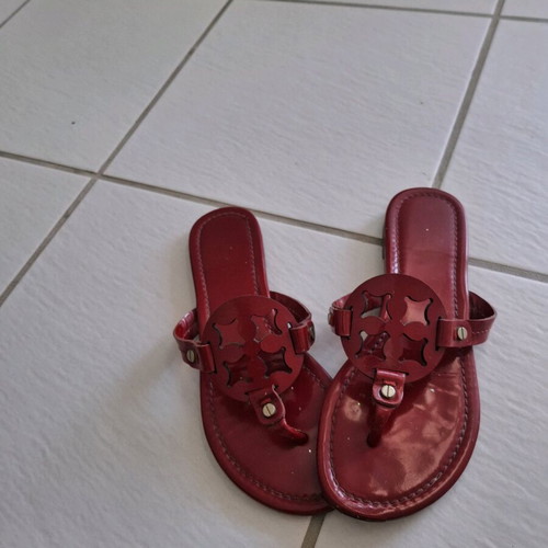 Flat red sandals used, size 37.5, made in Italy