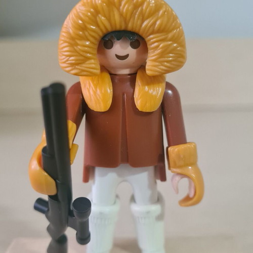 Eskimo Hunter Playmobil used